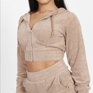 BEIGE SHORT TRACK SET